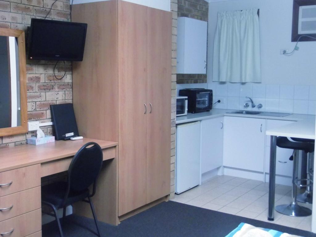 Nanango Fitzroy Motel Экстерьер фото