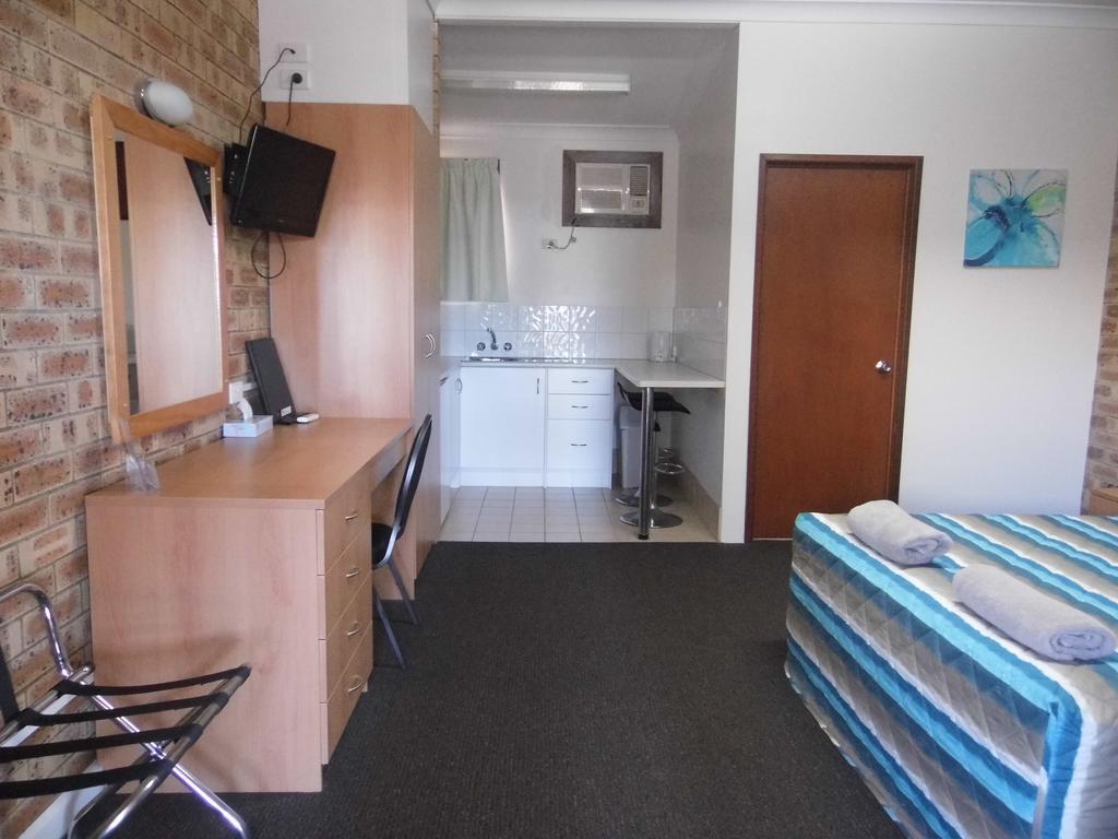 Nanango Fitzroy Motel Экстерьер фото